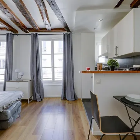 Temple - Republique Cosy Marais Studio Apartment *